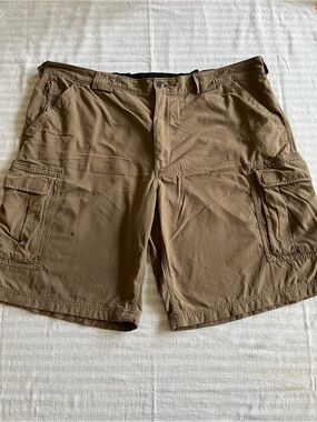 Duluth Trading Co Brown Men's Cargo Shorts